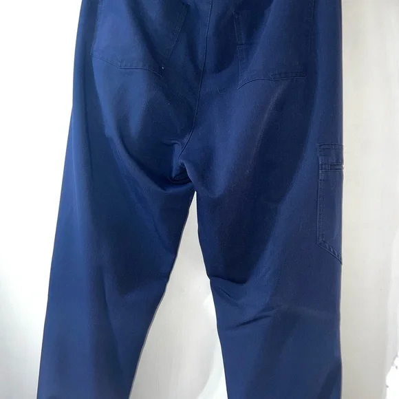 FIGS Black Technical Collection Scrub Pants - Picture 3 of 4